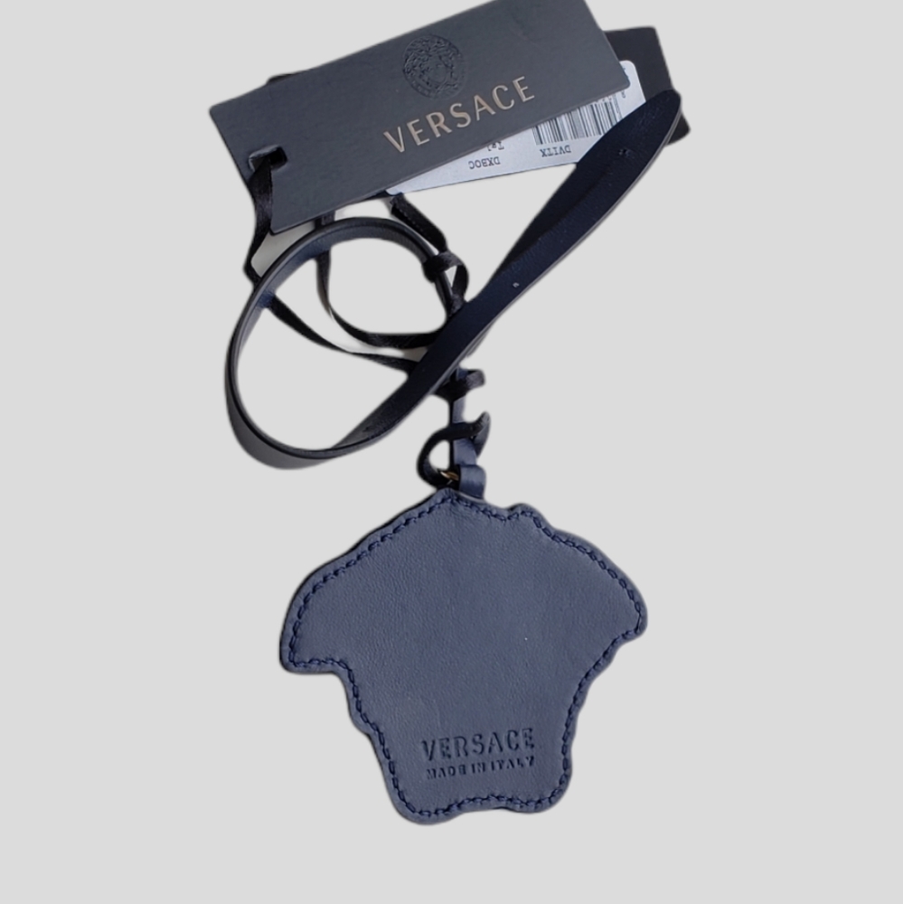 Authentic VERSACE bag charm - Picture 2 of 3